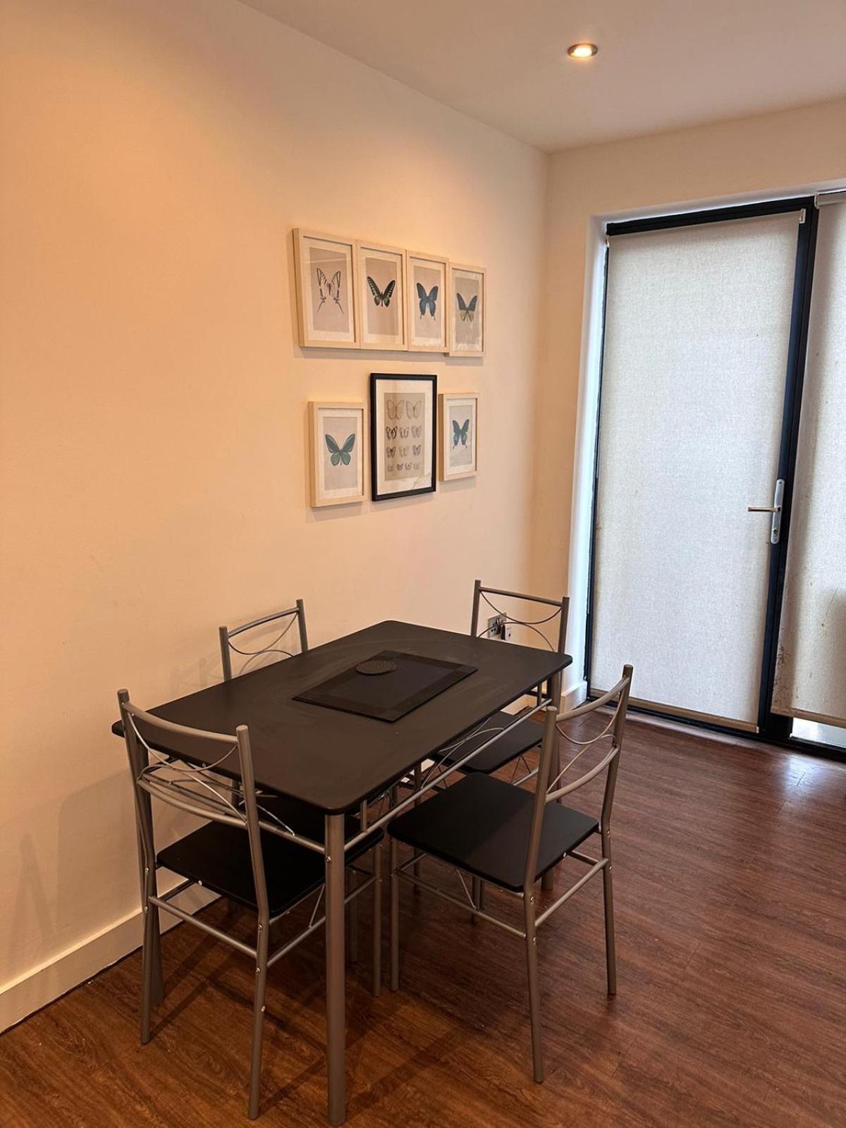 Kendras Home Manchester Ngoại thất bức ảnh